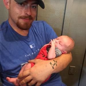 Meet your Posher, Dustin